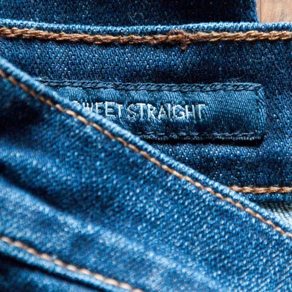 Lucky Brand Sweet Straight Fit Jeans Size 4/27 - Picture 2 of 7